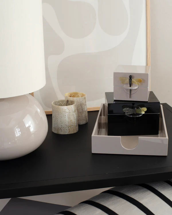 Caixa Lacada Decorativa LIBÉLULA Tamanho B bege, preto, terra, verde e paixao – imagem 3