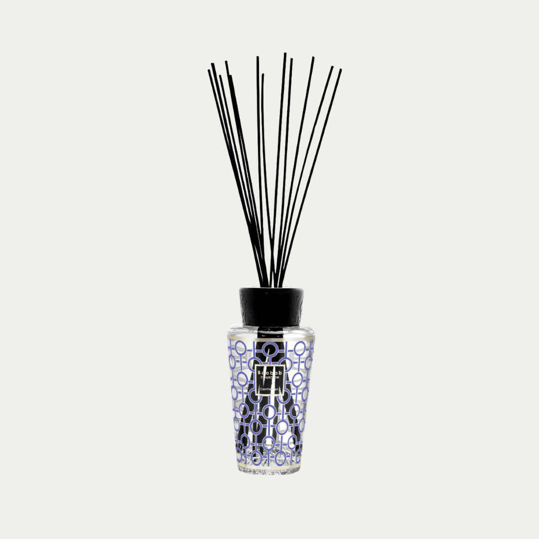 Difusor GENTLEMEN em frasco escuro de design masculino