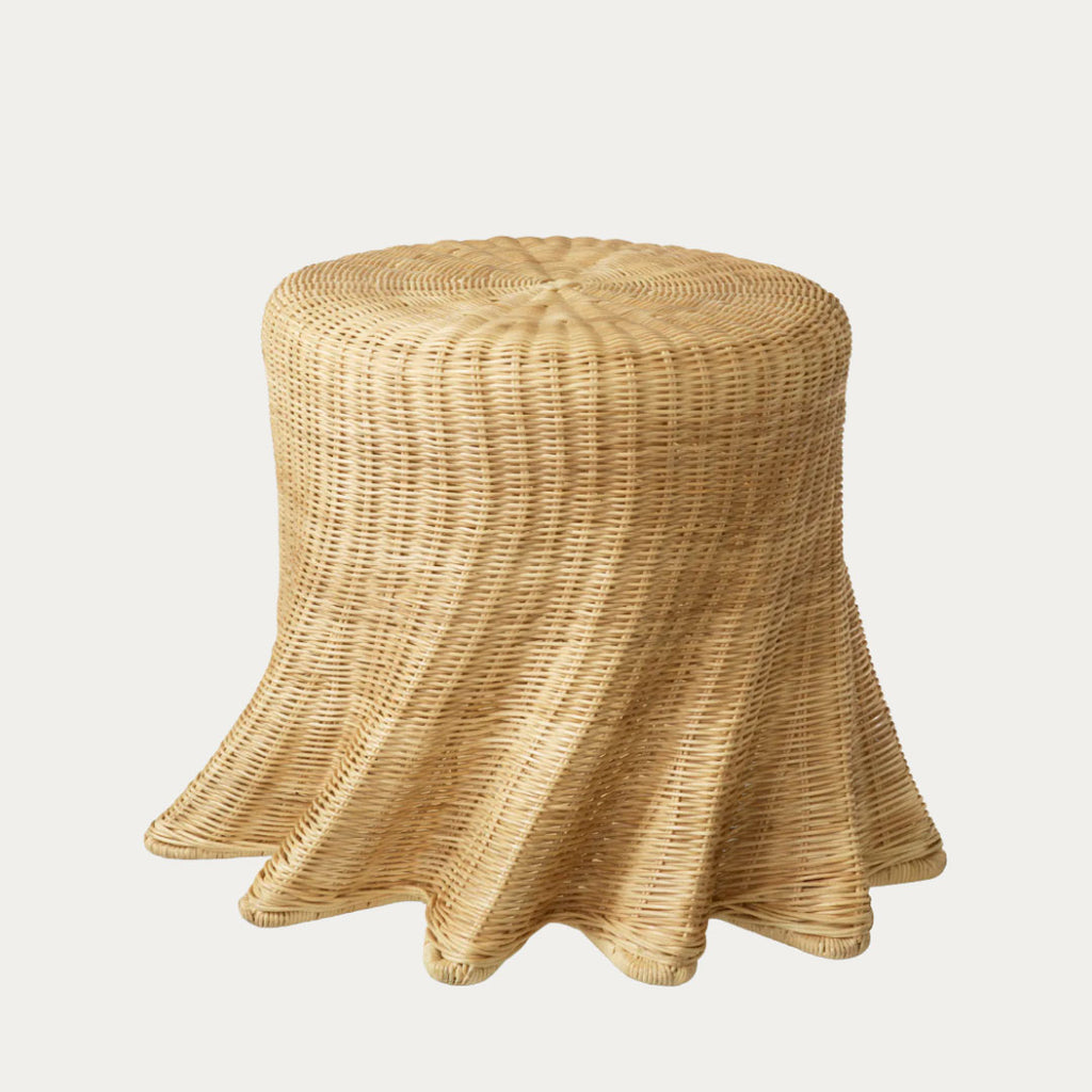 Mesa de apoio ROLPH em madeira com acabamento natural