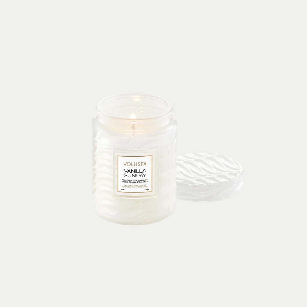 Vela perfumada VANILLA SUNDAY em recipiente branco mate