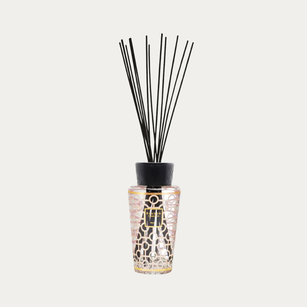 Difusor WOMEN em frasco elegante com acabamento refinado