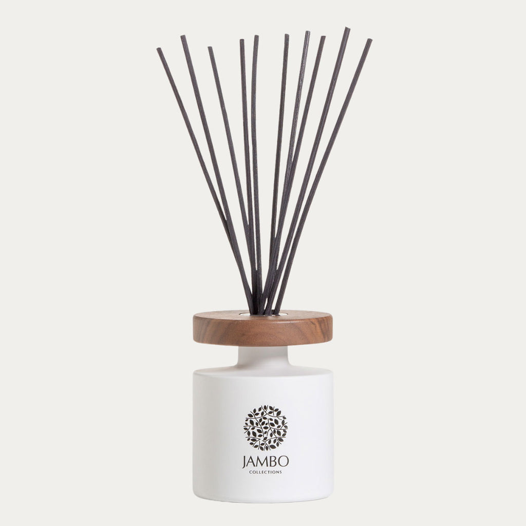 Difusor PAPUA com varetas em frasco de aroma exótico