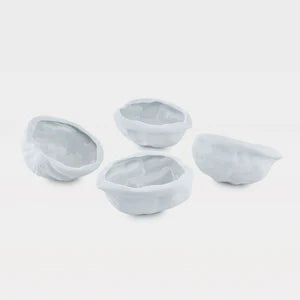 A Bruxa e os Frutos - Noz pequena em porcelana