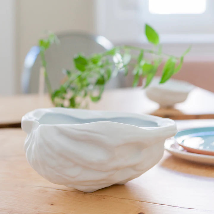 A Bruxa e os Frutos - Noz pequena em porcelana